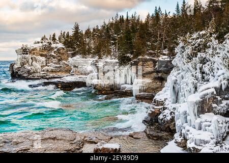 Indian Head Cove & The Grotto Bruce Peninsula National Park Tobermory Ontario Canada in winter Stock Photo