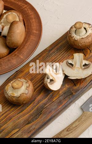 Royal champignons. Preparing mushrooms for cooking. Stock Photo