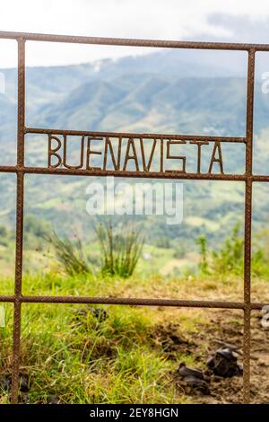 Gate 'Buenavista' on the heights of Guayabal, Chinavita, Boyacá, Colombia Stock Photo