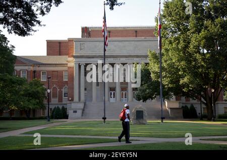 19 June 2013. University of Alabama, Tuscaloosa, Alabama. The Amelia Gayle Goras Library on the grounds of the University of Alabama. (Photo by Charlie Varley/Sipa USA)