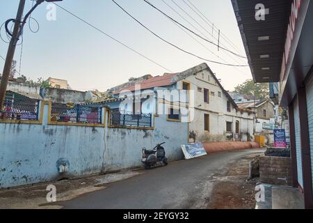 In the narrow lanes and by-lanes of Maheshwar, an old town, now famous for its temples, palace, fort and and a distinct weaving culture Stock Photo