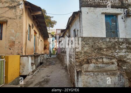 In the narrow lanes and by-lanes of Maheshwar, an old town, now famous for its temples, palace, fort and and a distinct weaving culture Stock Photo