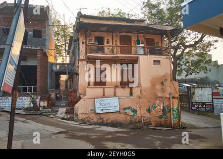 In the narrow lanes and by-lanes of Maheshwar, an old town, now famous for its temples, palace, fort and and a distinct weaving culture Stock Photo