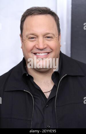 Kevin James New York Premiere Of 'here Comes The Boom' At Amc Loews 