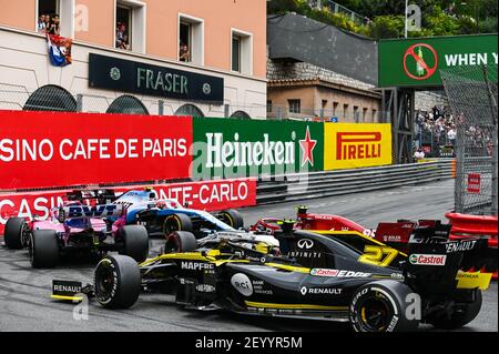 88 KUBICA Robert (pol), Williams Racing F1 FW42, action, crash, accident, 27 HULKENBERG Nico (ger), Renault F1 Team RS19, action, 99 GIOVINAZZI Antonio (ita), Alfa Romeo Racing C38, action during the 2019 Formula One World Championship, Grand Prix of Monaco from on May 23 to 26 in Monaco - Photo Julien Delfosse / DPPI Stock Photo