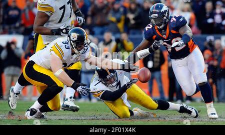 Pittsburgh Steelers Ben Roethlisberger and Heath Miller celebrate after a  touchdown late in the second quarter against the Seattle Seahawks at Heinz  Field in Pittsburgh, Pennsylvania on October 7, 2007. (UPI Photo/Stephen