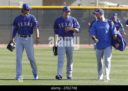With time tight, Rangers catcher Jonathan Lucroy stay close to Yu Darvish