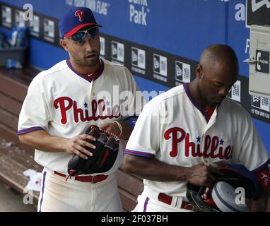 Philadelphia Phillies trade Shane Victorino to Los Angeles Dodgers 