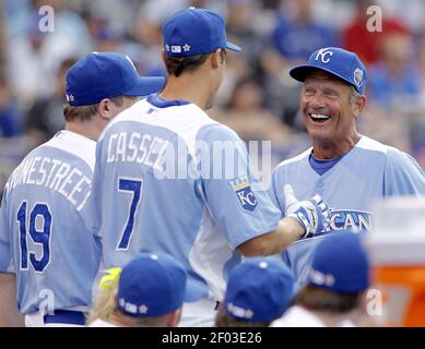 George Brett, right, congratulates Dave Winfield for his home run during  the MLB All-Star celebrity softball game Sunday, July 8, 2012, in Kansas  City, Mo. (AP Photo/Charlie Riedel Stock Photo - Alamy