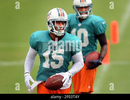 Miami Dolphins wide receiver Davone Bess (15) in action against the New  Patriots defeated The Miami Dolphins 48-28 at Dolphins Stadium in Miami on  November 23, 2008. (UPI Photo/Susan Knowles Stock Photo - Alamy