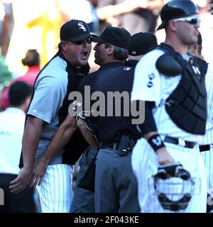 Montoyo joining White Sox as bench coach