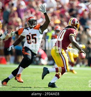 Cincinnati Bengals defensive end Wallace Gilberry warms up before an NFL  football game against the Chicago Bears Sunday, Sept. 8, 2013, in Chicago.  (AP Photo/Charles Rex Arbogast Stock Photo - Alamy