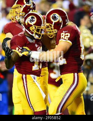 Washington Redskins' Logan Paulsen (82) is tackled by Philadelphia