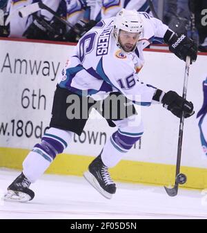 Ryan Cruthers - Orlando Solar Bears - 2013 ECHL Captains' Club