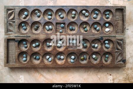 最も  Antique Boa Mancala tradition African Board Game. Vintage アンティーク雑貨