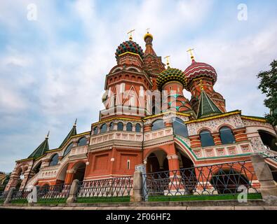 Colourful onion domes of St Basil's Cathedral, Red Square, Moscow, Russian Federation Stock Photo