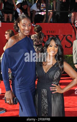 Lisa Leslie, Niecy Nash at arrivals for The 2011 ESPY Awards - ARRIVALS