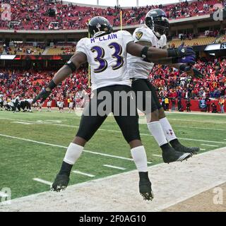 Baltimore Ravens running back Le'Ron McClain scores a touchdown