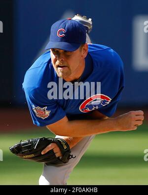 Chicago Cubs pitcher Kerry Wood's son, Justin, comes onto the field News  Photo - Getty Images