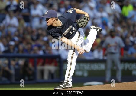 Milwaukee Brewers' Zack Greinke pitches against the St. Louis Cardinals at  Miller Park in Milwaukee, Wisconsin, on Saturday, June 11, 2011. The Brewers  posted a 5-3 win. (Photo by Benny Sieu/Milwaukee Journal