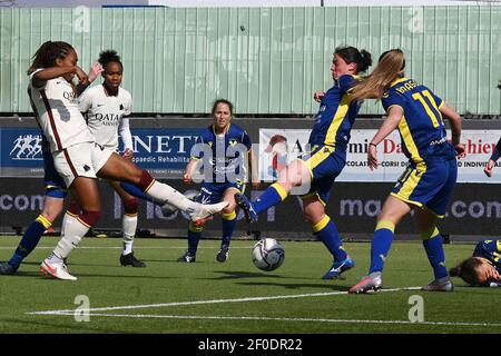 Martina Zanoli (Fiorentina Femminile) portrait during Hellas Verona Women  vs ACF Fiorentina femminile, Italian fo - Photo .LiveMedia/Ettore Griffoni  Stock Photo - Alamy