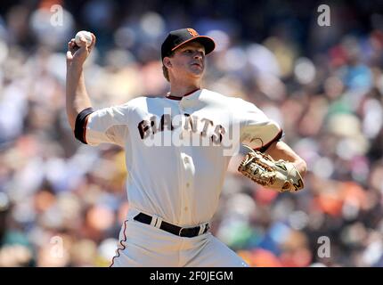 Add Giants pitcher Matt Cain to the list of water guzzlers - Reveal