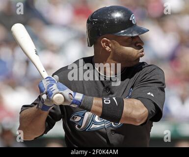 Toronto Blue Jays' Vernon Wells congratulates teammate Reed