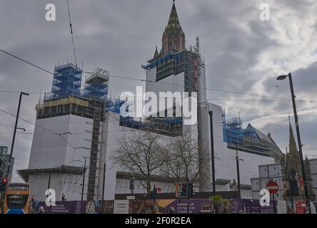 Part way through the massive renovation and restoration of Manchester Town Hall Stock Photo