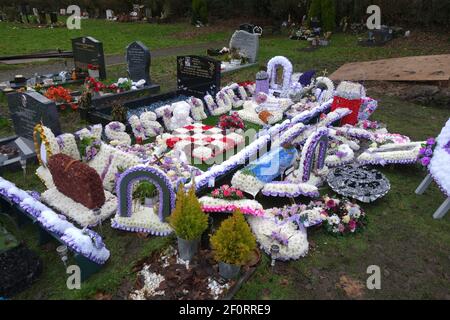 Floral tribute of wreaths at Gypsy graveside cemetery Britain, Uk 2021 Stock Photo