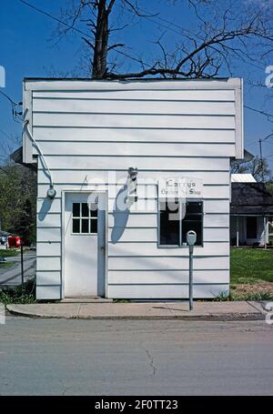 1970's United States -  Larry's Barber Shop Elizabeth West Virginia ca. 1978 Stock Photo