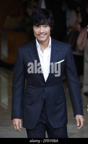 28 September 2008 - Seoul, South Korea : South Korean actor Lee Byung-hun attends South Korean Movie star Kwon Sang-Woo and Actress Song Tae-Young's wedding at the Shilla Hotel in Seoul on September 28, 2008. Photo Credit: Lee Young-ho/Sipa Press /0809301528