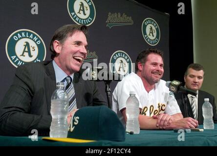 BILLY BEANE Signed 8x10 Photo-General Manager-OAKLAND ATHLETICS-Beckett