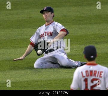 Swisher HR sinks Tigers; White Sox prevail in 14 innings