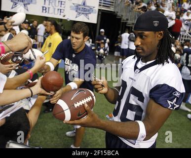 Dallas Cowboys on X: Tony Romo signing autographs for our troops after  practice at Military Appreciation Day #troopthanks   / X