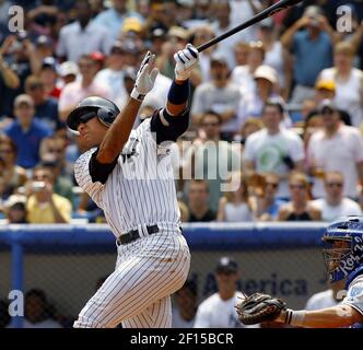 Gleyber Torres reminds Yankees fans of his value to the club after two-run  shots puts team within striking distance of series sweep