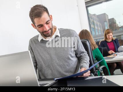 Hamburg, Germany. 05th Nov, 2019. Regarding the topic service report by Sabine Meuter from 8 March 2021: How is the mood in the team? Anonymous evaluations on the Internet should help applicants to assess this. Credit: Christin Klose/dpa-tmn/dpa/Alamy Live News Stock Photo