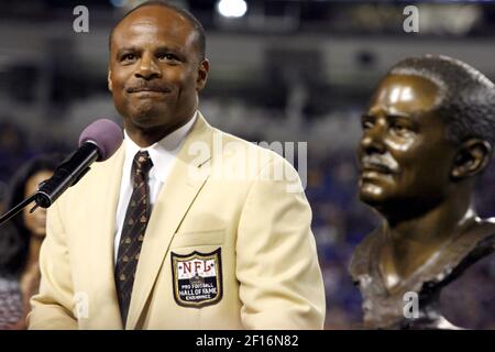 Warren Moon of the Minnesota Vikings Stock Photo - Alamy