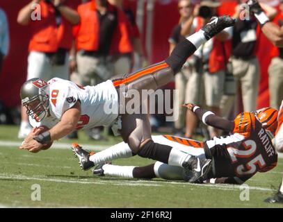 Tampa Bay Buccaneers' fullback Mike Alstott heads for the locker