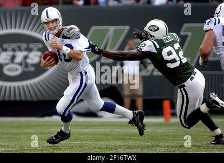 Photo: New York Jets Shaun Ellis Sacks Baltimore Ravens quarterback Joe  Flacco at New Meadowlands Stadium in New Jersey - NYP20100913105 