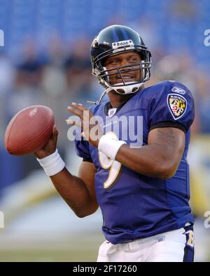 Baltimore Ravens quarterback Steve McNair throws a pass during the second  half of their football game against the Atlanta Falcons Sunday, Nov. 19,  2006 in Baltimore. The Ravens won 24-10.(AP Photo/Matthew S.