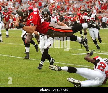 FILE ** Tampa Bay Buccaneers' Mike Alstott reacts to dropping pass during  the fourth quarter of Tampa Bay's NFL football game against the Seattle  Seahawks in this Dec. 31, 2006 file