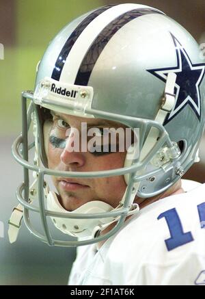 Dallas Cowboys quarterback Ryan Leaf (16) is sacked in the third quarter by  Atlanta Falcons Patrick Kerney (97) at the Georgia Dome in Atlanta Sunday,  Nov. 11, 2001. (AP Photo/Gregory Smith Stock Photo - Alamy