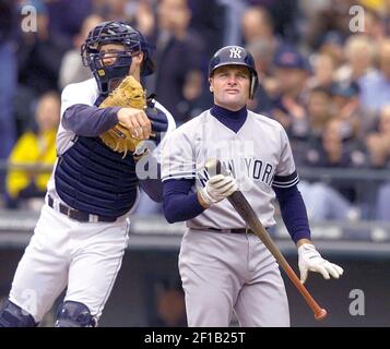 New York Yankees starting pitcher David Cone throws to Minnesota Twins  leadoff batter Chuck Knoblauch in the first inning in Minneapolis, July 29,  1995. Cone arrived in Minnesota on Saturday afternoon after