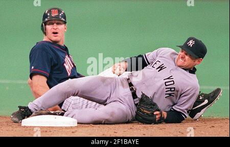 New York Yankees starting pitcher David Cone throws to Minnesota Twins  leadoff batter Chuck Knoblauch in the first inning in Minneapolis, July 29,  1995. Cone arrived in Minnesota on Saturday afternoon after