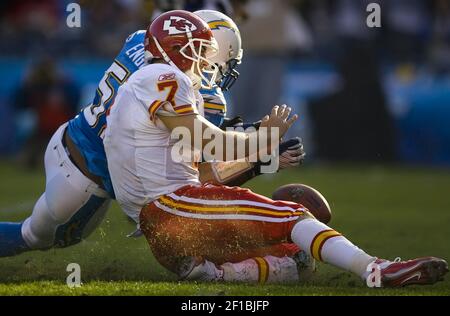 San Diego Chargers linebacker Larry English before an NFL pre-season football  game against the San Francisco 49ers Friday, Sept. 4, 2009 in San Diego.  (AP Photo/Denis Poroy Stock Photo - Alamy