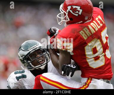 Kansas City Chiefs' Mark Bradley (83) celebrates with Chiefs tight