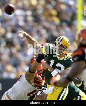 Waukesha Sportscards - JUST ANNOUNCED!! Waukesha Sportscards is proud to  announce a private autograph signing with Green Bay Packers Quarterback AARON  RODGERS. This signing is scheduled to take place Mid to Late