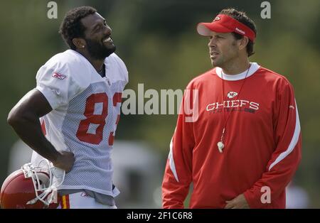 Kansas City Chiefs' Mark Bradley (83) celebrates with Chiefs tight