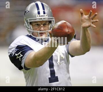 Dallas Cowboys punter Mat McBriar place holds before playing the San Diego  Chargers in their NFL preseason football game Saturday, Aug. 21, 2010, in  San Diego. (AP Photo/Gregory Bull Stock Photo - Alamy