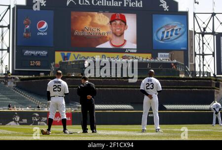 Chicago White Sox rookie pitcher Carlos Rodon hugs his girlfriend Ashley  Paddock before a baseball game against the Cleveland Indians on Monday, May  20, 2015, in Chicago. (AP Photo/Matt Marton Stock Photo 